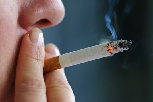 Frequent smoking is one of the reasons for the development of prostatitis in men. 